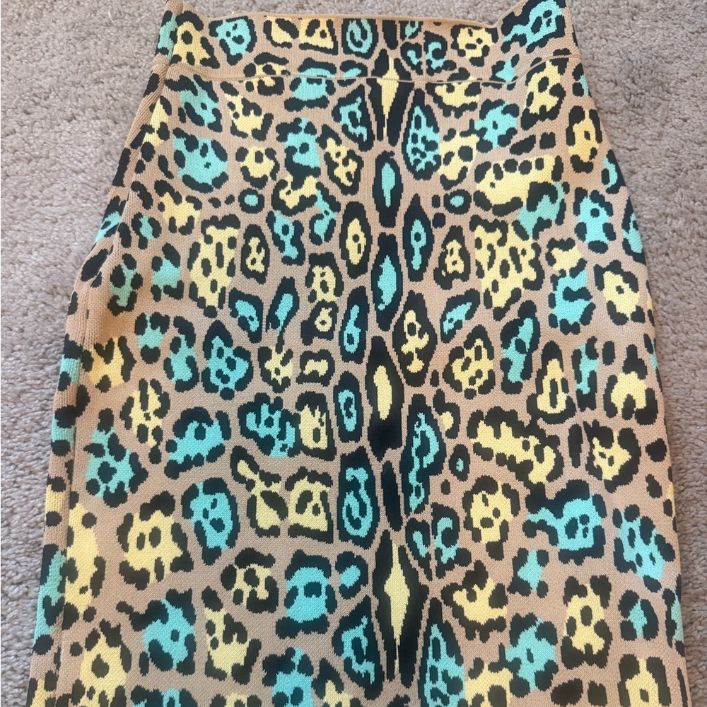 BCBGmaxazria MINI BANDAGE SKIRT size small